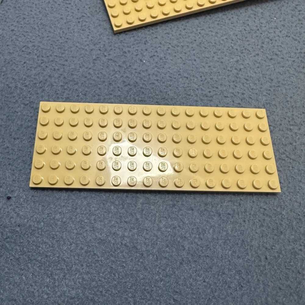 LEGO Baseplate and Plate Lot Assorted Sizes and Colors Tan Blue Green Pink White